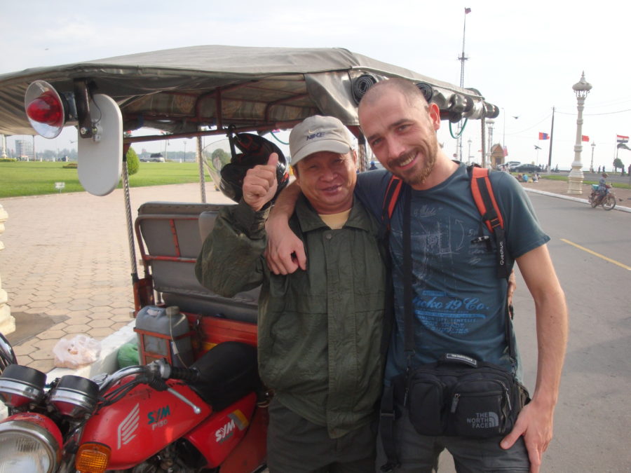 autista Phnom Penh