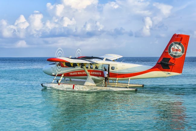 traghetti maldive e idrovolanti
